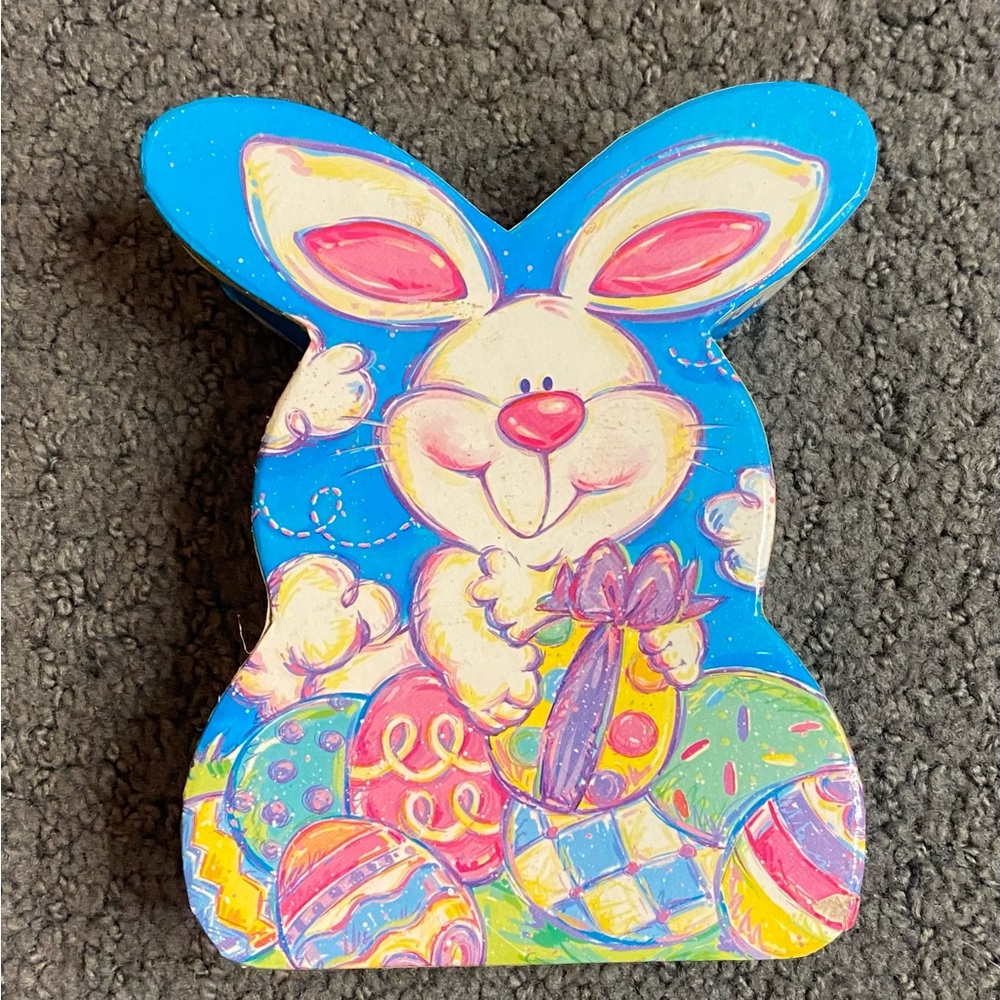 Vintage The Lindy Bowman Co 2002 Easter Bunny Basket Gift Box 6” x 4.5” x 2”
